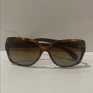 Authentic Chanel Tortoise Shell polarized Sunglasses with leather temples 5289-Q